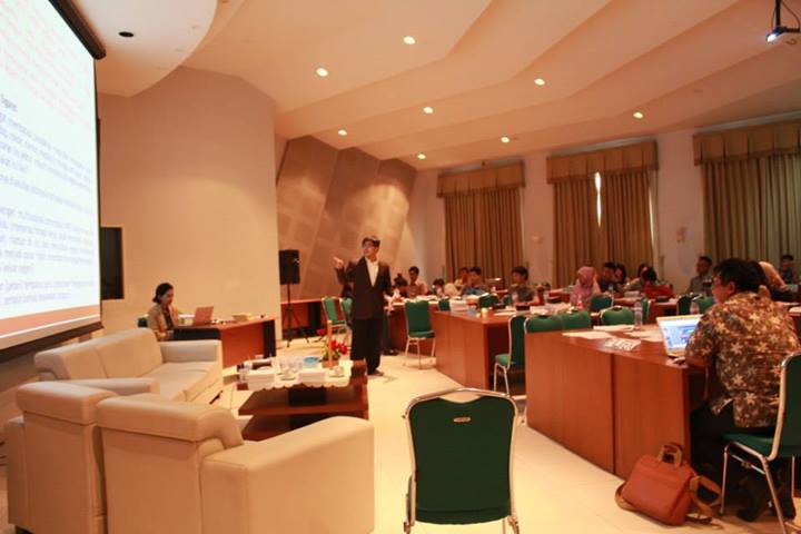 Forum Diskusi Ekonomi “Hitam Putih Industri Rokok di Indonesia”