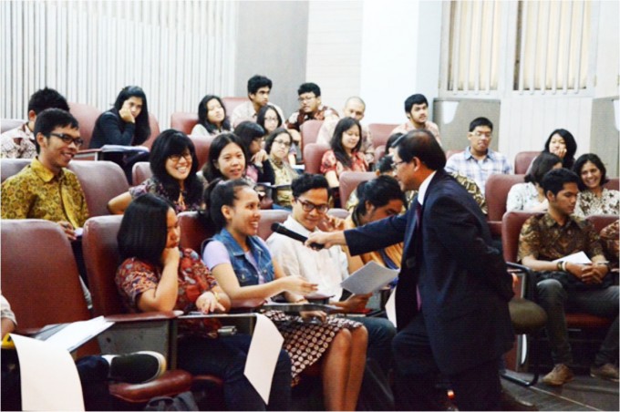 Short Diplomatic Course 2013