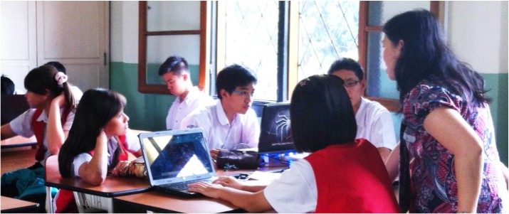 Research Training for Students of Santa Angela High School Bandung