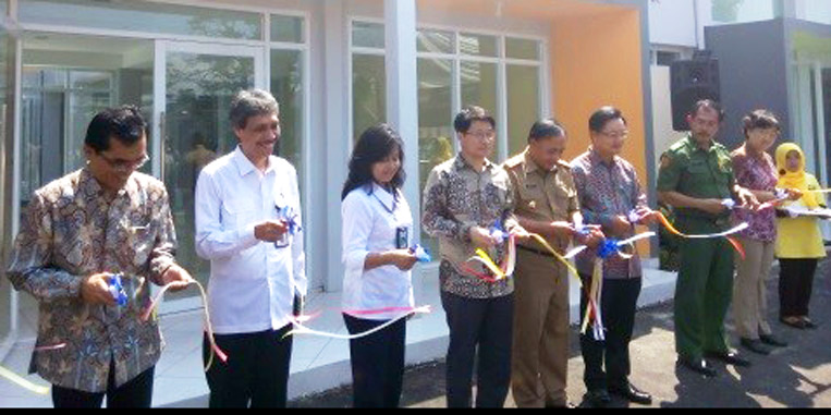 Serah Terima Gedung Living Bandung Korean Project