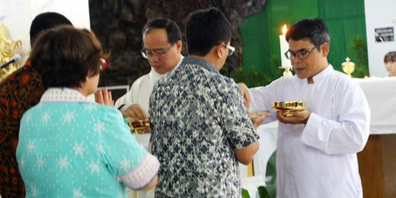 Christmas Mass 2016: Sharing Love In Diversity