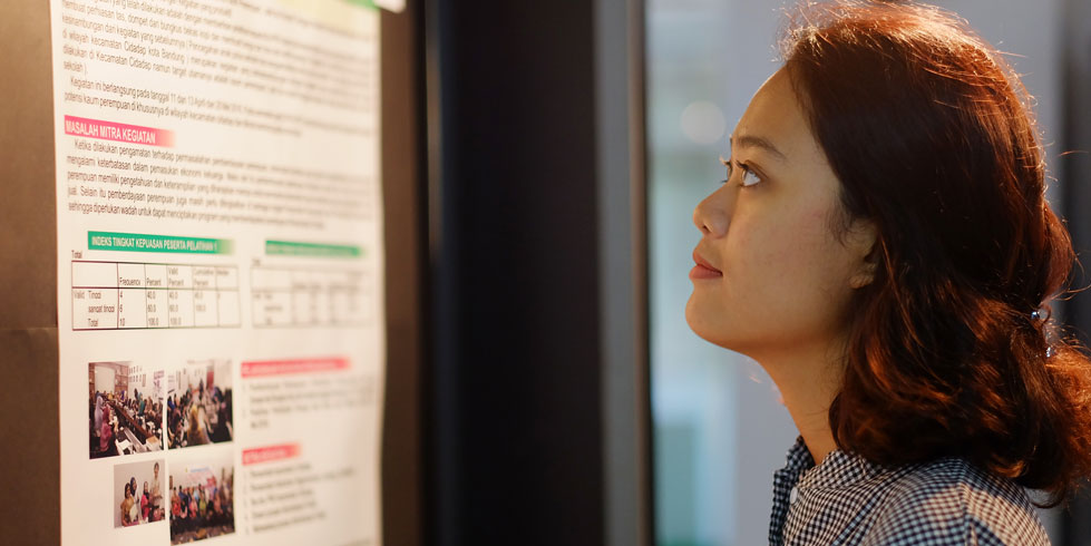 Sambut Ulang Tahun ke-62 Unpar, LPPM Gelar Pameran Poster