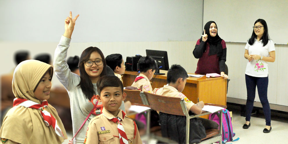 Silih Asah, Silih Asih, Bersama “Kakak Asuh”