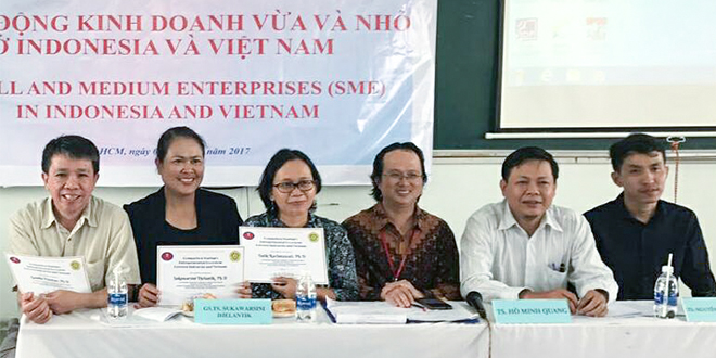 Seminar Bersama Unpar & USSH Vietnam