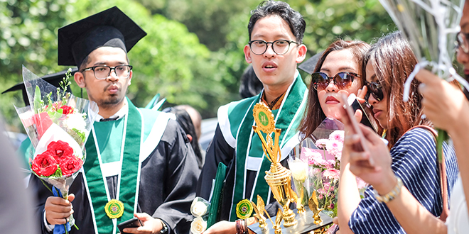 Wisuda II Unpar, Siap Mengabdi bagi Bangsa
