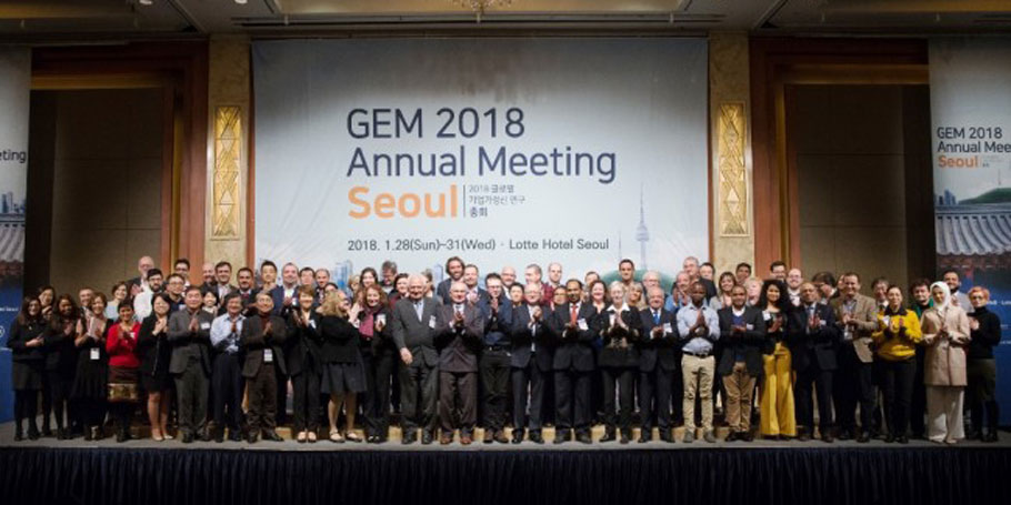 Wirausaha-Bentuk-Peluang-Ekonomi-atau-Pilihan-Kerja-Terbatas