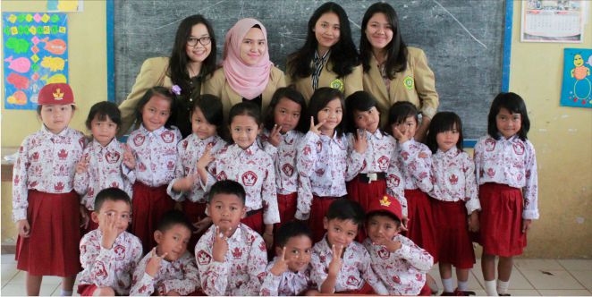 Berbagi Bersama SD Binaan 1a SD Binaan