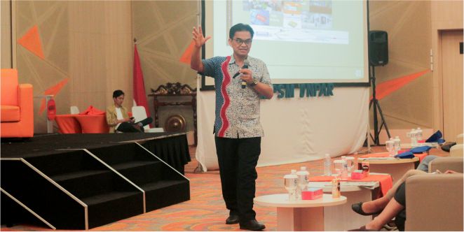 Creative Economy in the Digital Age