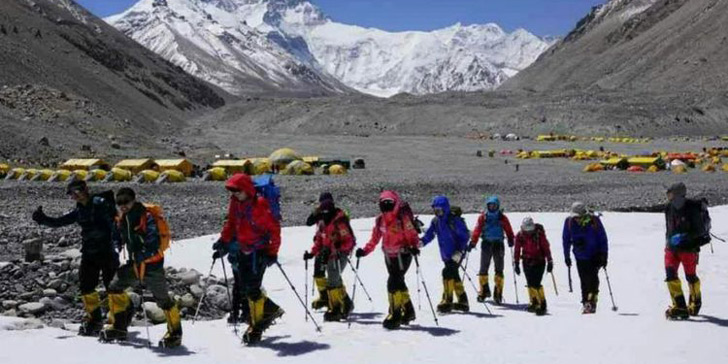 Dua Mahasiswi Unpar Berhasil ke Puncak Everest, Ucapkan Selamat Berpuasa untuk Muslim Tanah Air