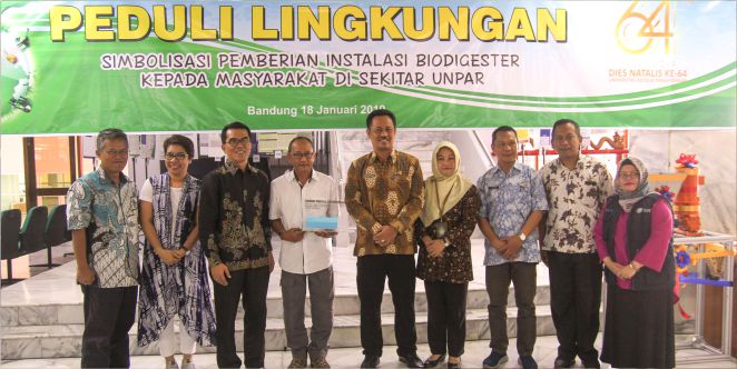 Unpar Berikan Instalasi Biodigester bagi Masyarakat RW 1 dan RW 11 Ciumbuleuit