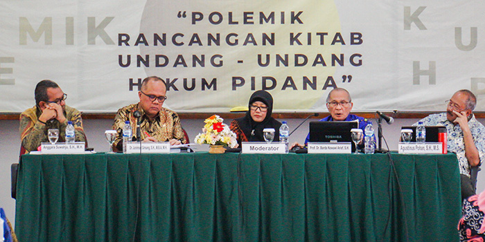 Diskusi Publik FH dan LKM Unpar Memahami Polemik Penyusunan RKUHP – 3