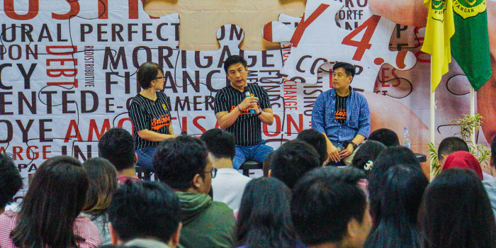 Alumni FE 89 Ajak Mahasiswa ‘Ngopi Sore’ Sambil Berbagi Ilmu