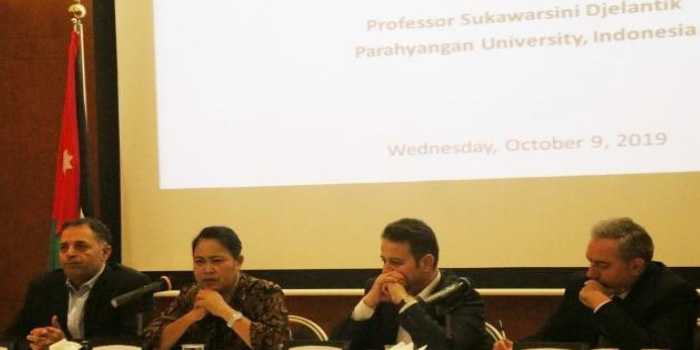 Dosen HI Unpar Bahas Isu Terorisme dalam Seminar di Yordania
