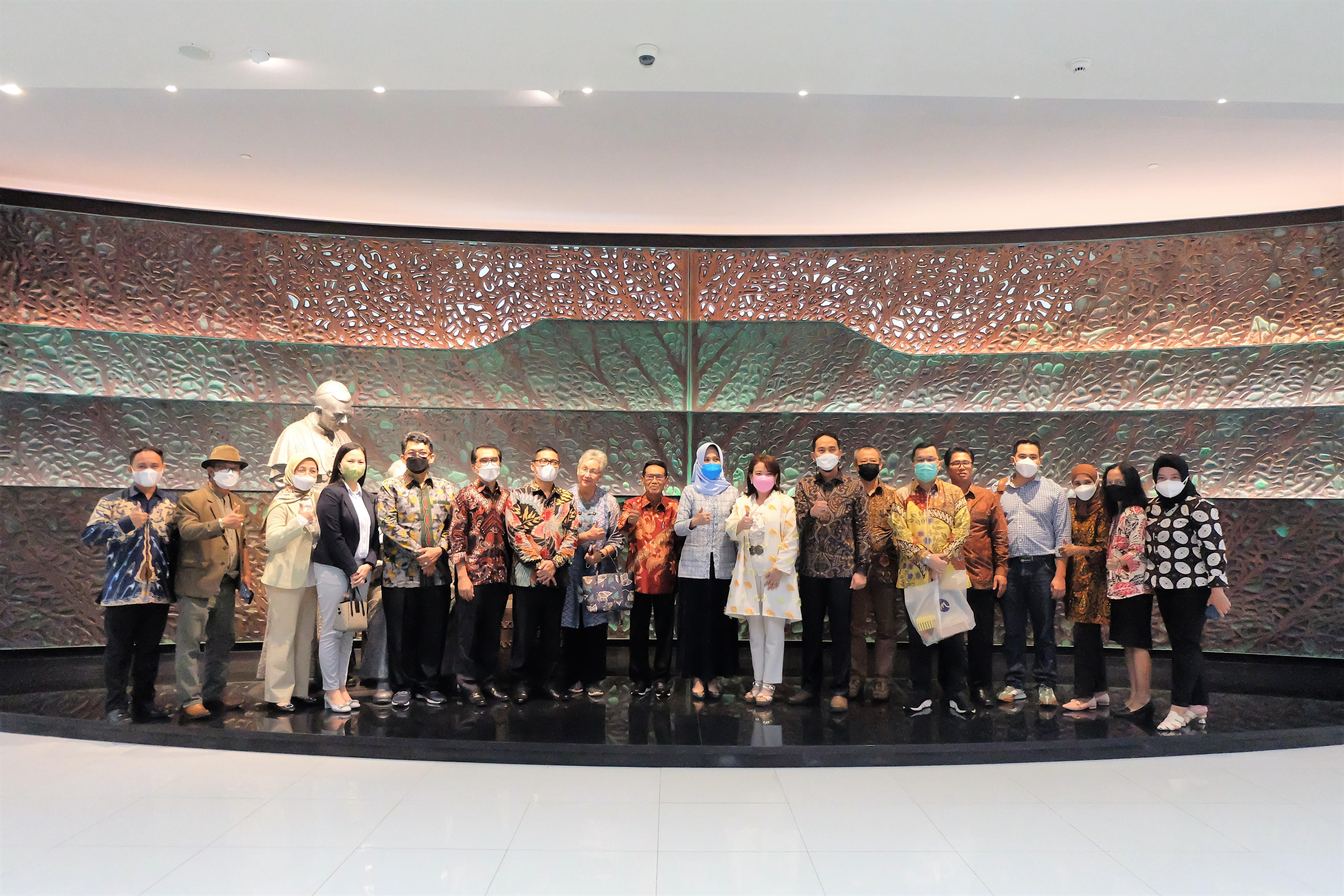 Foto 5- MoU UNPAR dan 4 Kampus