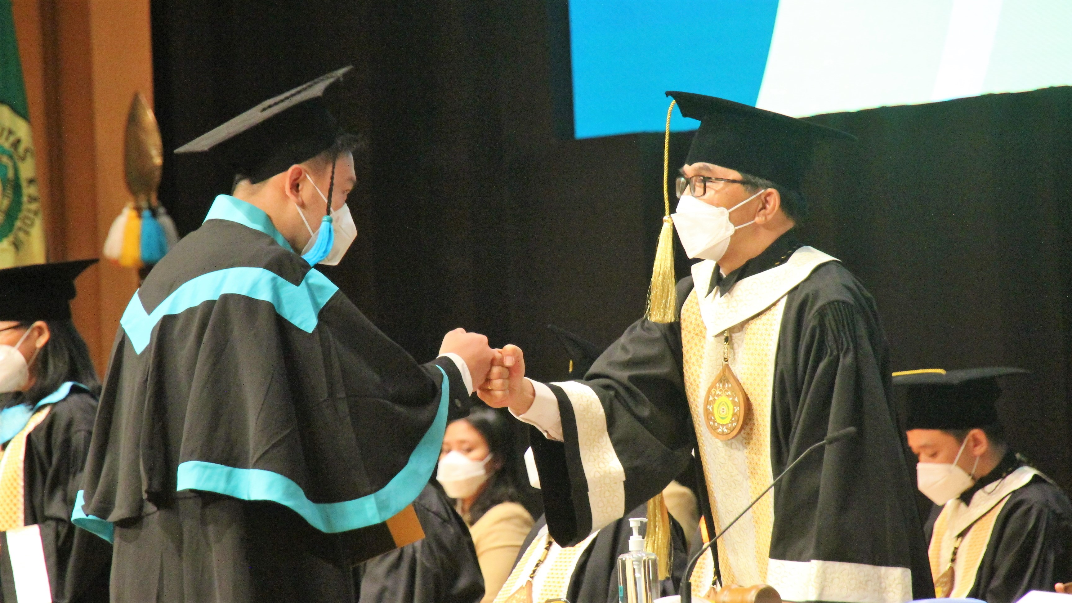 Lantik 1.029 Wisudawan, UNPAR Konsisten Cetak SDM Unggul